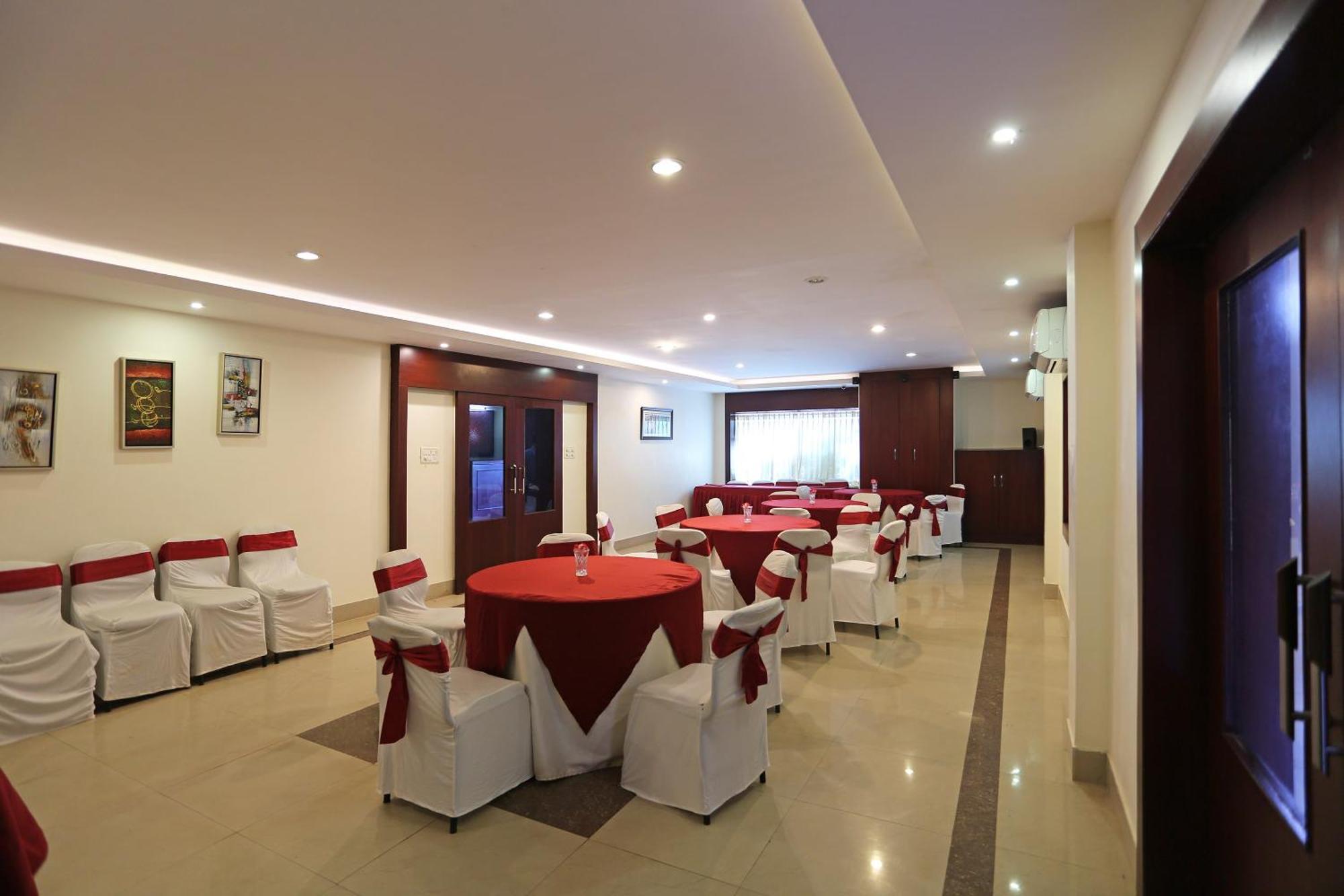 Oyo Stellar Resort Bhubaneswar Eksteriør bilde